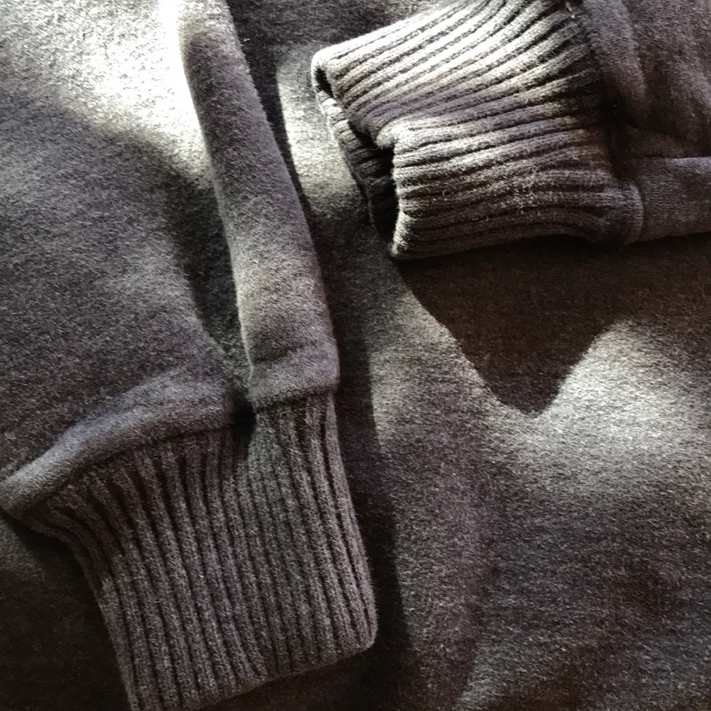 pullover - Picture 2 of 4